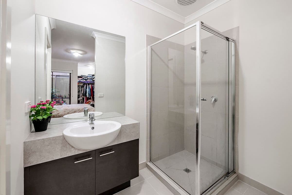 14 Pleven Rise, Clyde North VIC 3978, Clyde North - Thumbnail 7