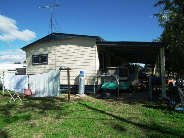 12 Dame Street, SPRINGSURE QLD 4722, Springsure - Thumbnail 4