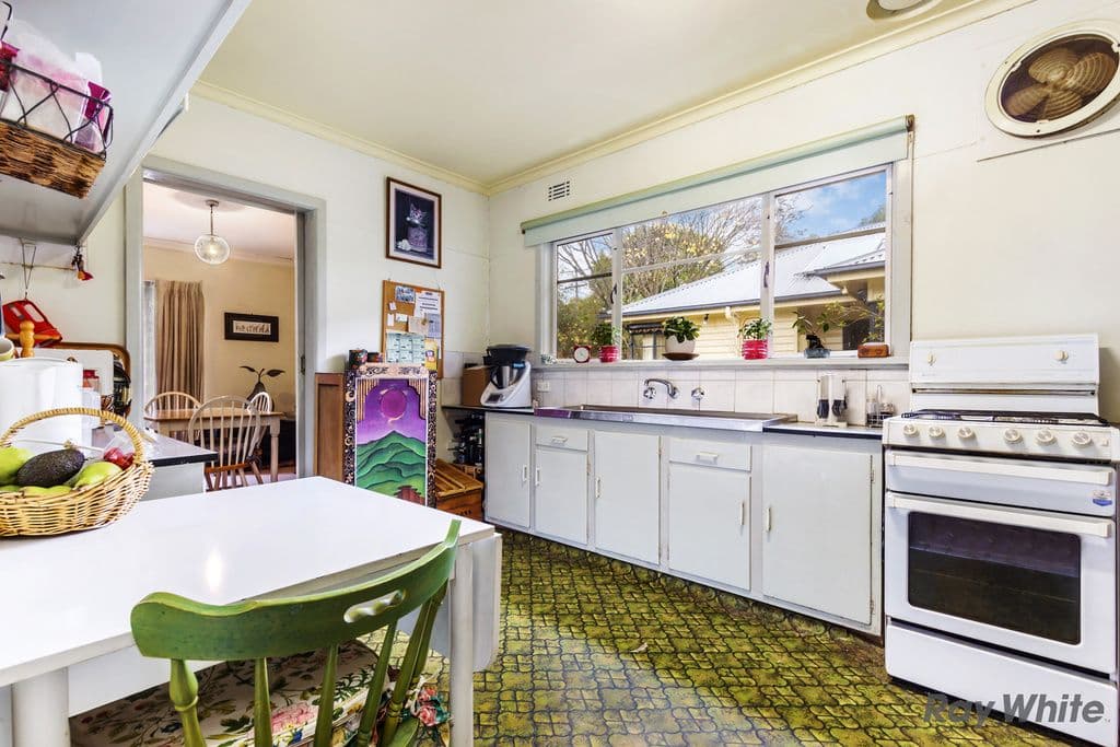 32 Indra Road, Blackburn South VIC 3130, Blackburn South - Thumbnail 3