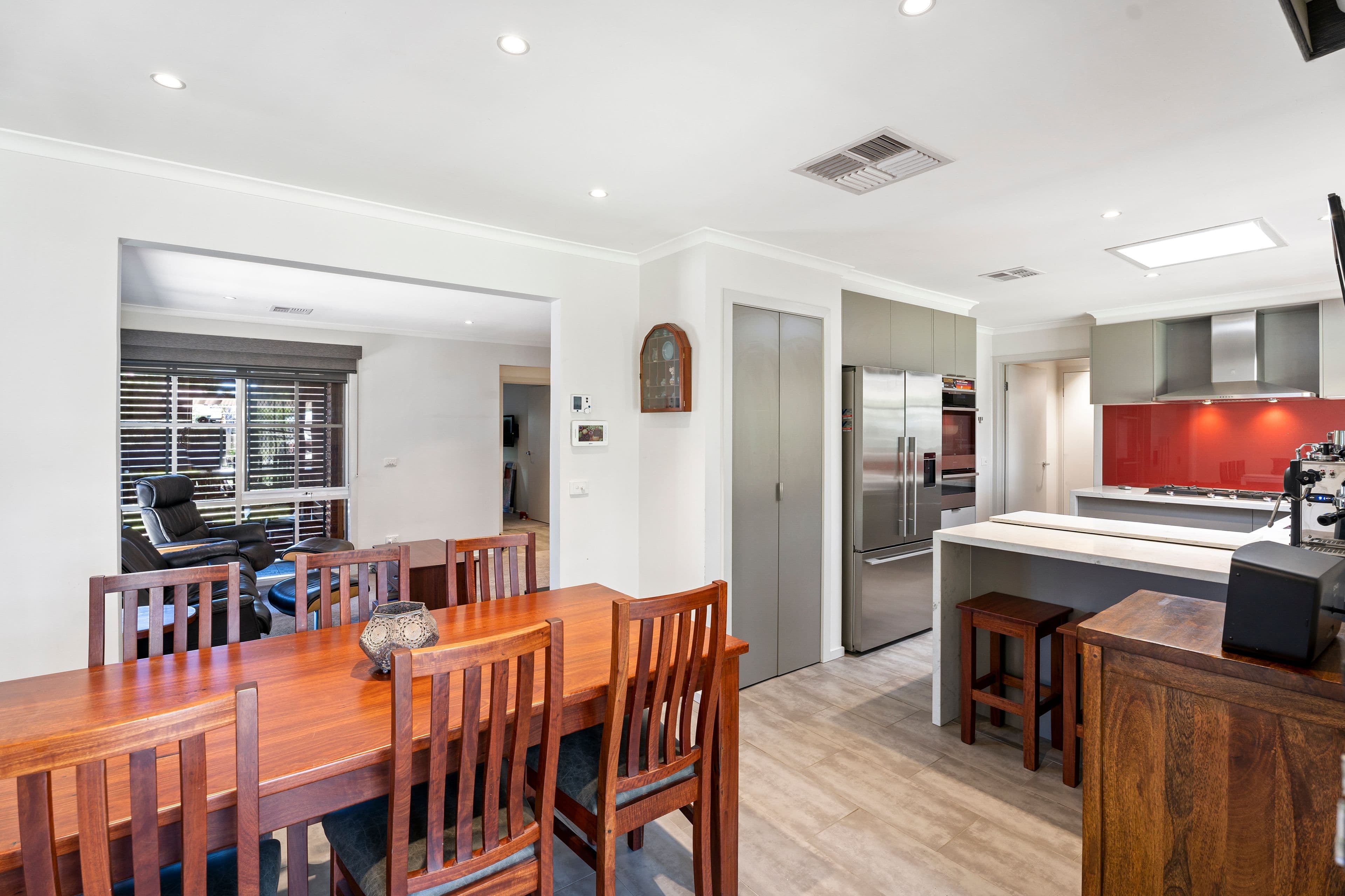 10 Fisher Court, Sunbury VIC 3429, Sunbury - Thumbnail 5