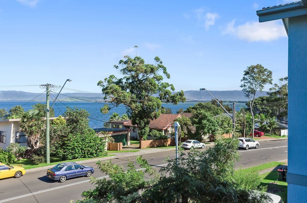 312 Northcliffe Drive, Lake Heights NSW 2502, Lake Heights - Thumbnail 2
