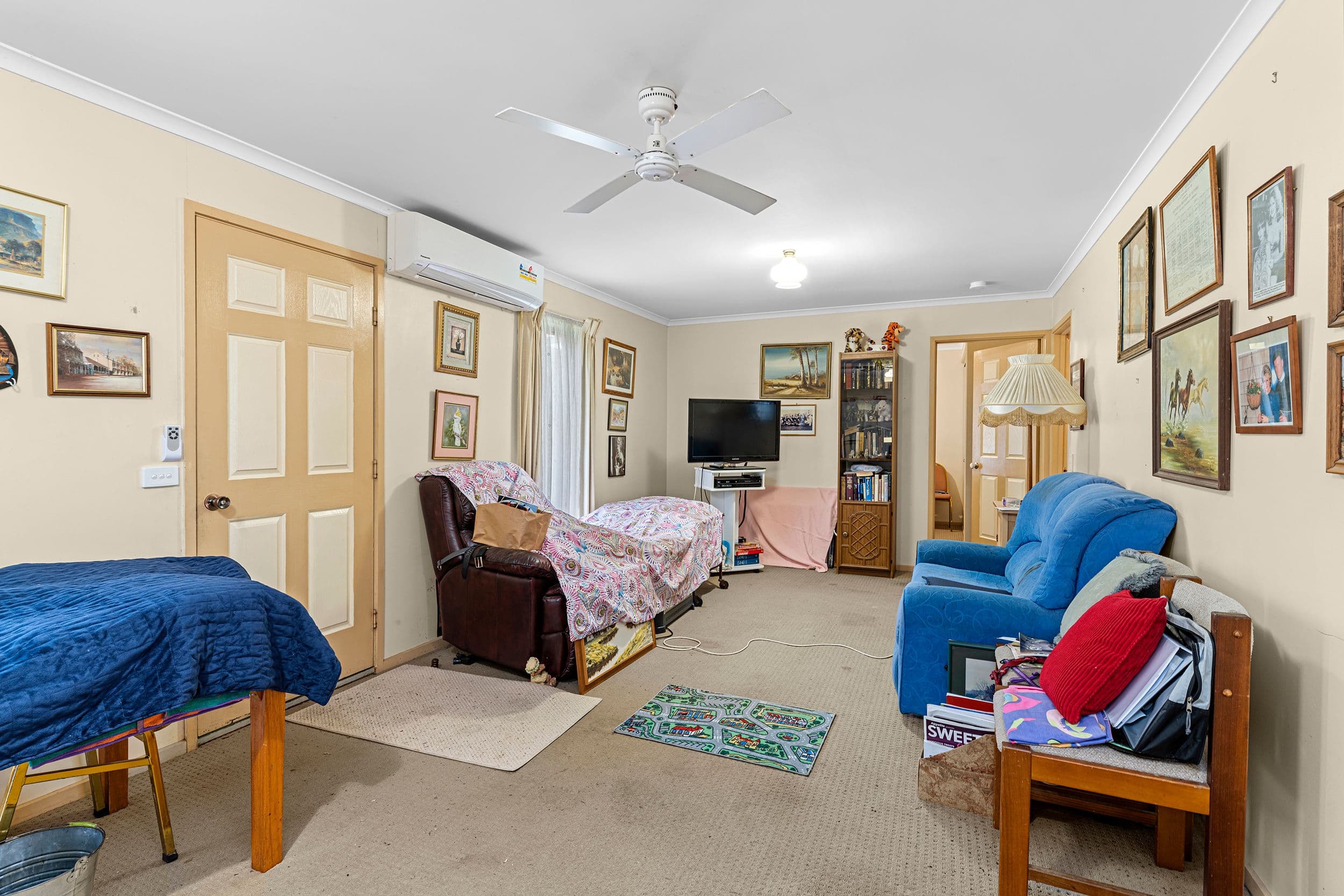 44 Shakespere Street, Heathcote VIC 3523, Heathcote - Thumbnail 2