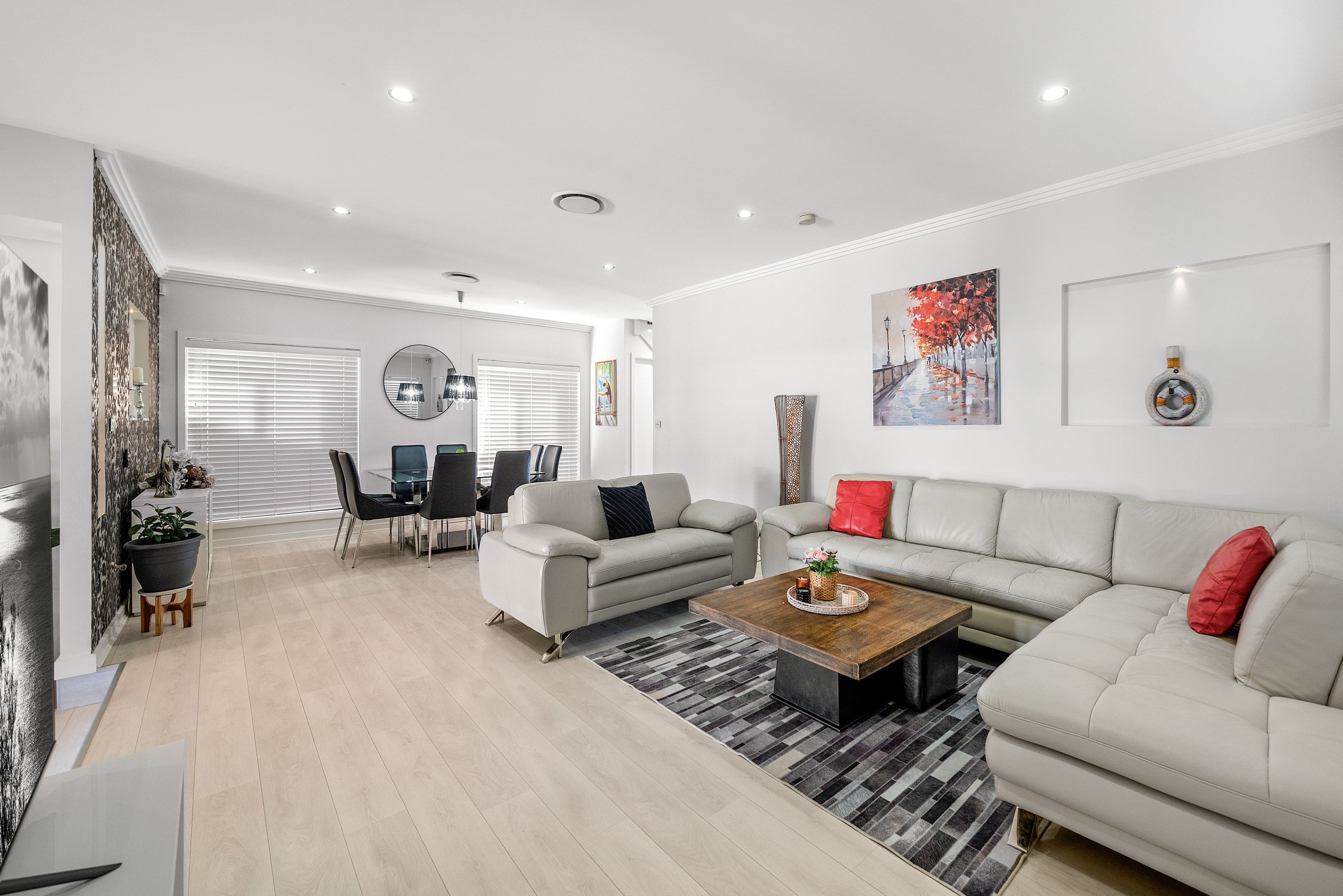3B Ashcroft Avenue, Casula NSW 2170, Casula - Thumbnail 2