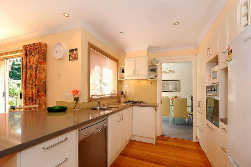 17 Girdwood Road, BORONIA VIC 3155, Boronia - Thumbnail 4