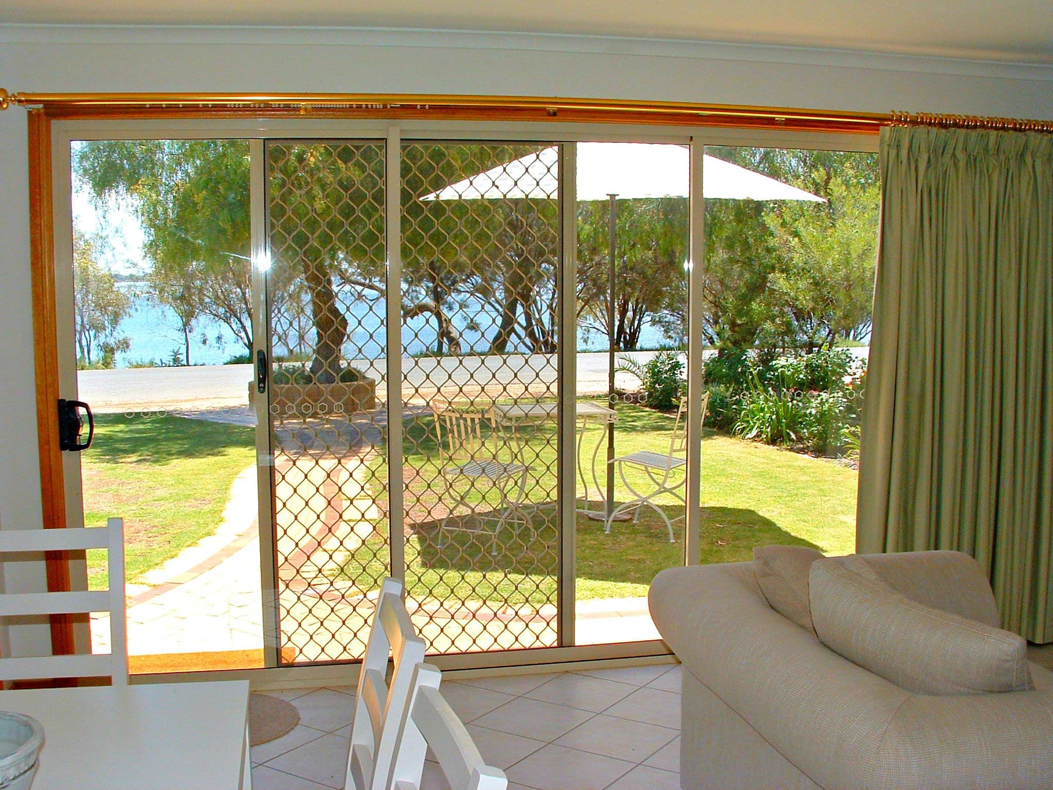 17 Queen Elizabeth Drive, Barmera SA 5345, Barmera - Thumbnail 4