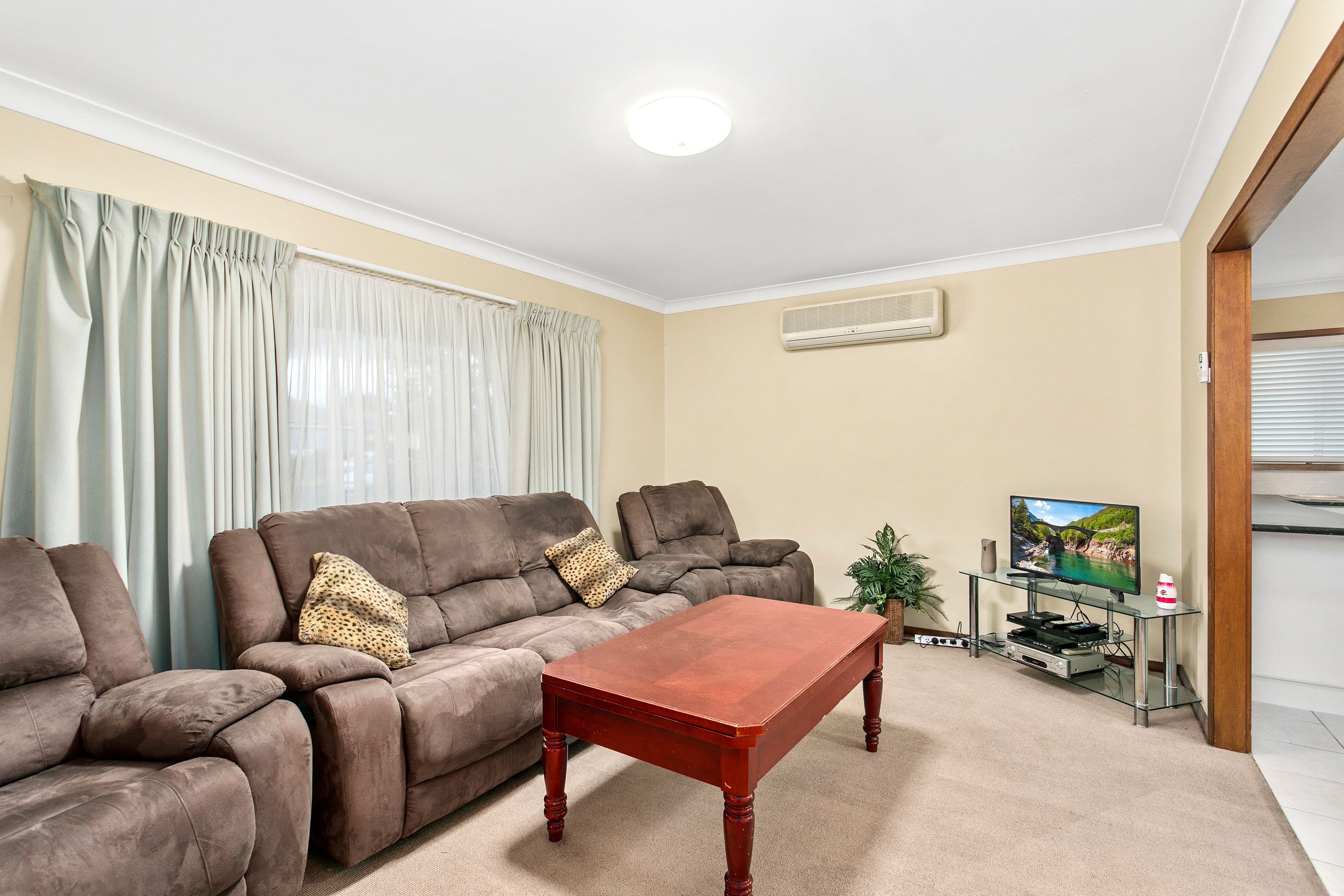 11 Dovers Avenue, Albion Park NSW 2527, Albion Park - Thumbnail 4