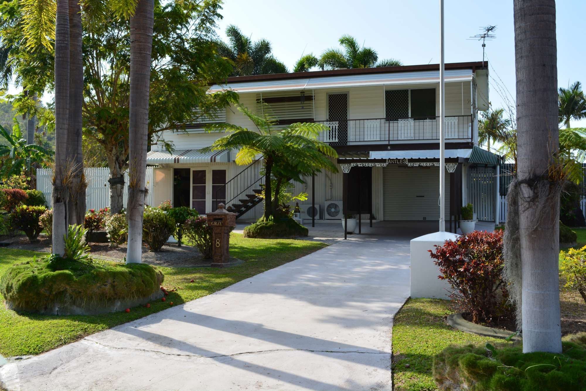 8 Carina Court, MOUNT LOUISA QLD 4814, Mount Louisa - Image 1