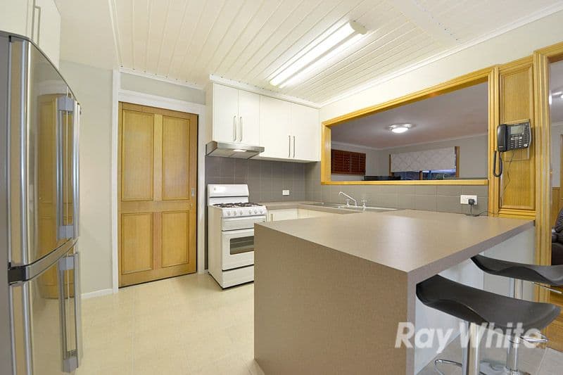 8 Glenfern Road, Ferntree Gully VIC 3156, Ferntree Gully - Thumbnail 4