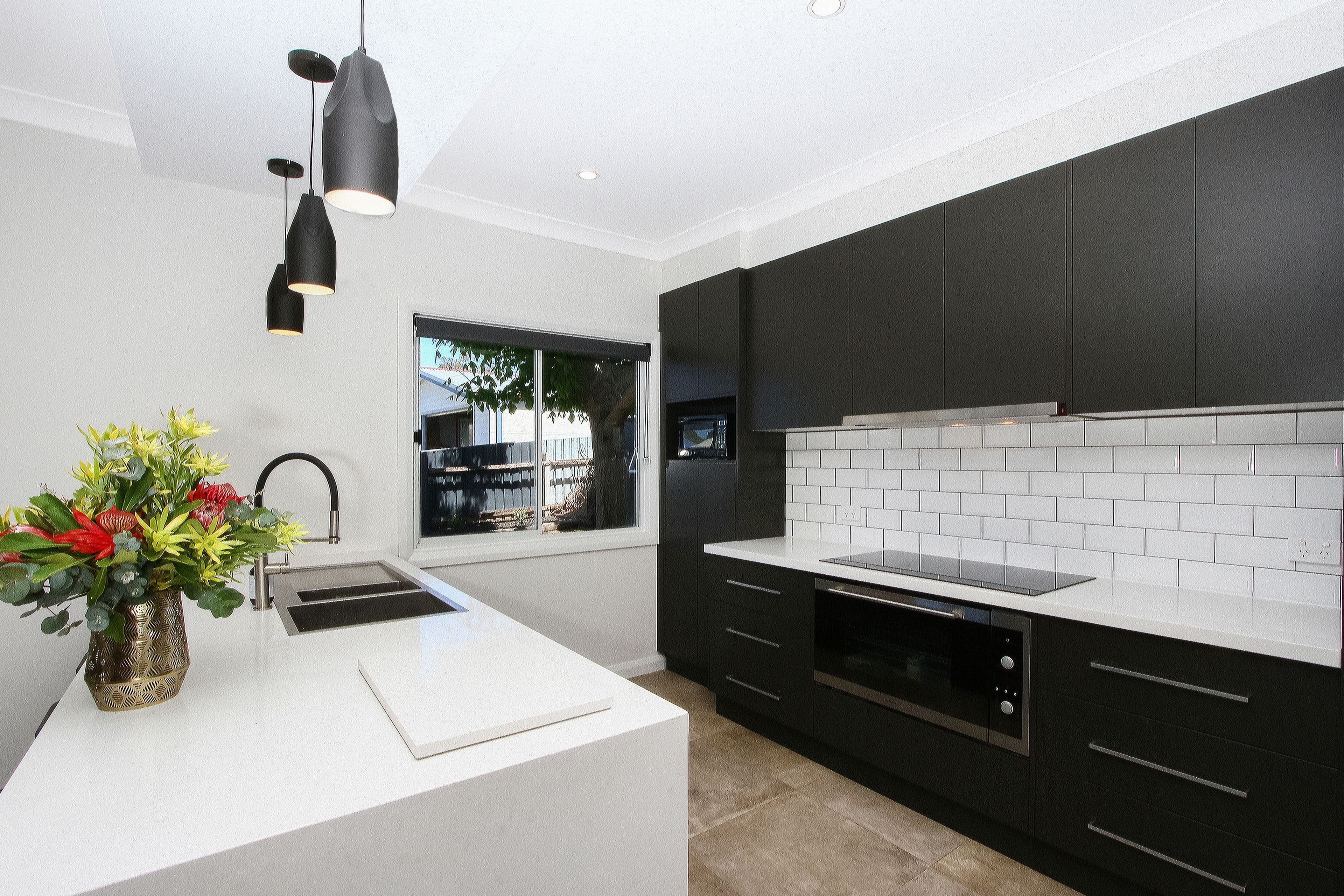 6 Redbank Close, Happy Valley - Image 1