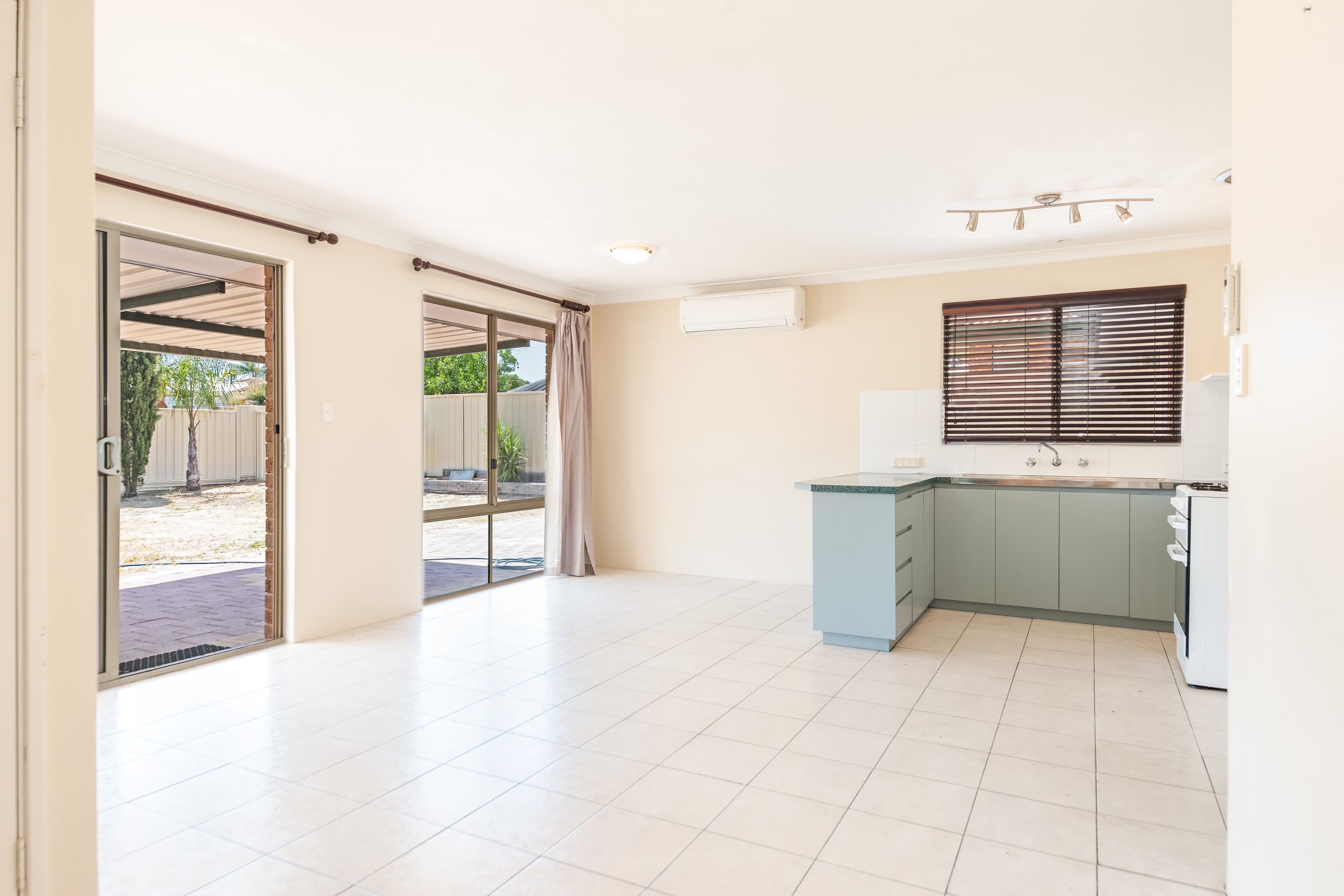 6 Fradelos Place, Usher WA 6230, Usher - Thumbnail 4