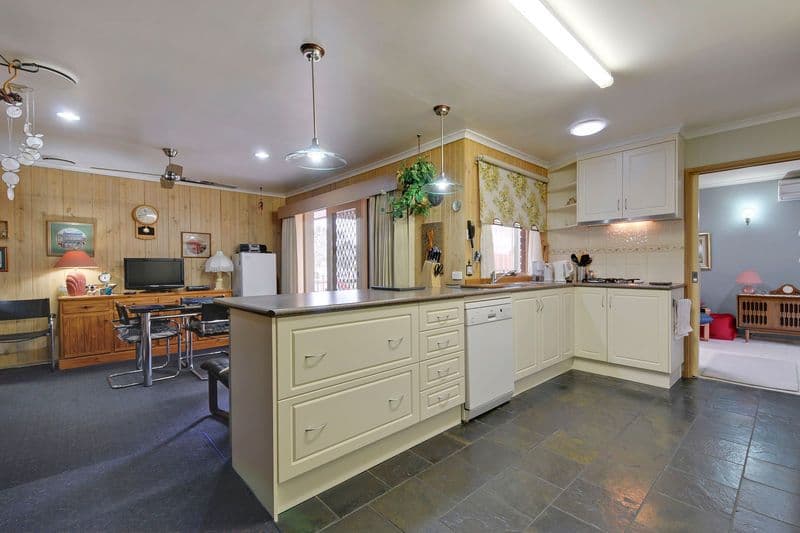 2 Sunset Place, TRARALGON VIC 3844, Traralgon - Thumbnail 6