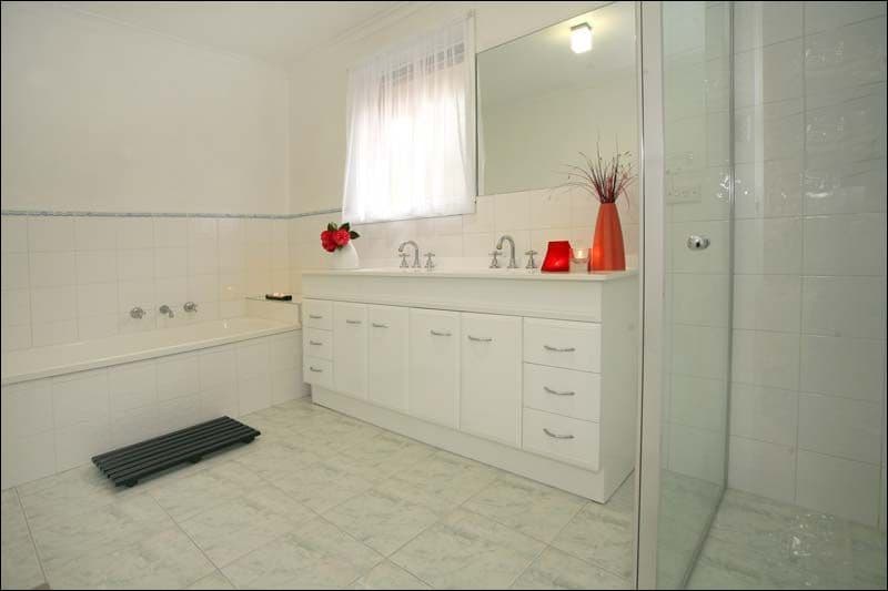 12 Adam Avenue, WHEELERS HILL VIC 3150, Wheelers Hill - Thumbnail 6