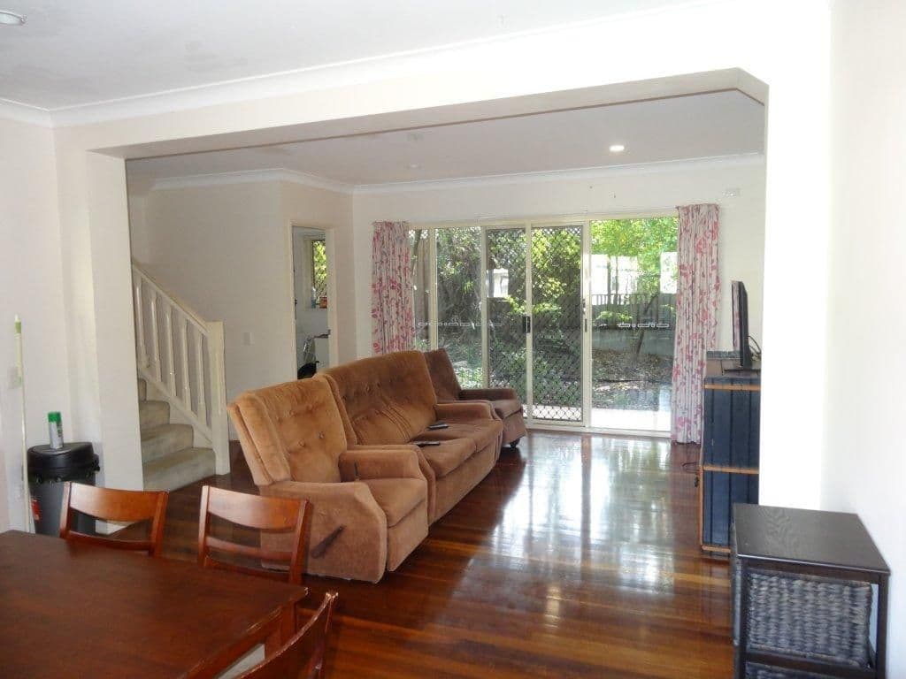 2 Queens Road, TARINGA QLD 4068, Taringa - Thumbnail 3