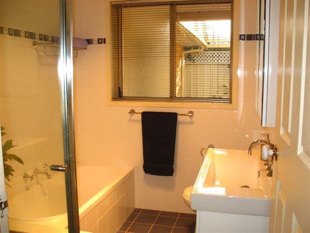 8 Scarsborough Crescent, BLIGH PARK NSW 2756, Bligh Park - Thumbnail 4