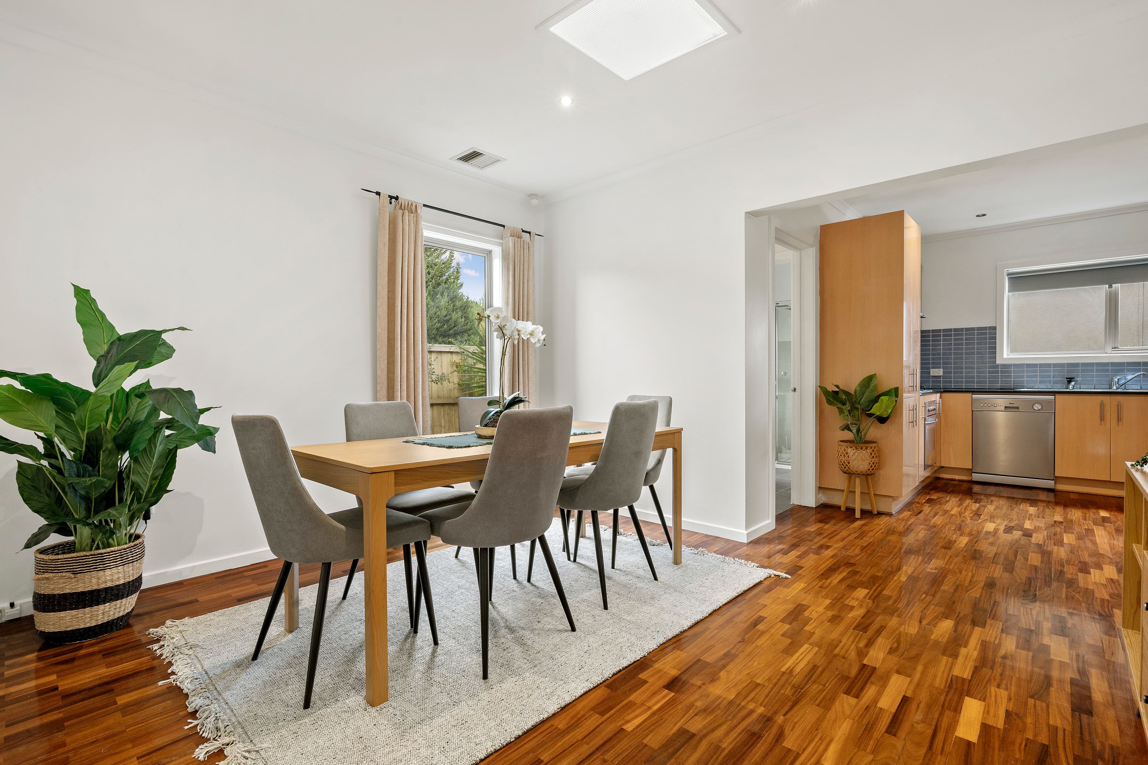 6 Glenora Street, Chadstone VIC 3148, Chadstone - Thumbnail 2