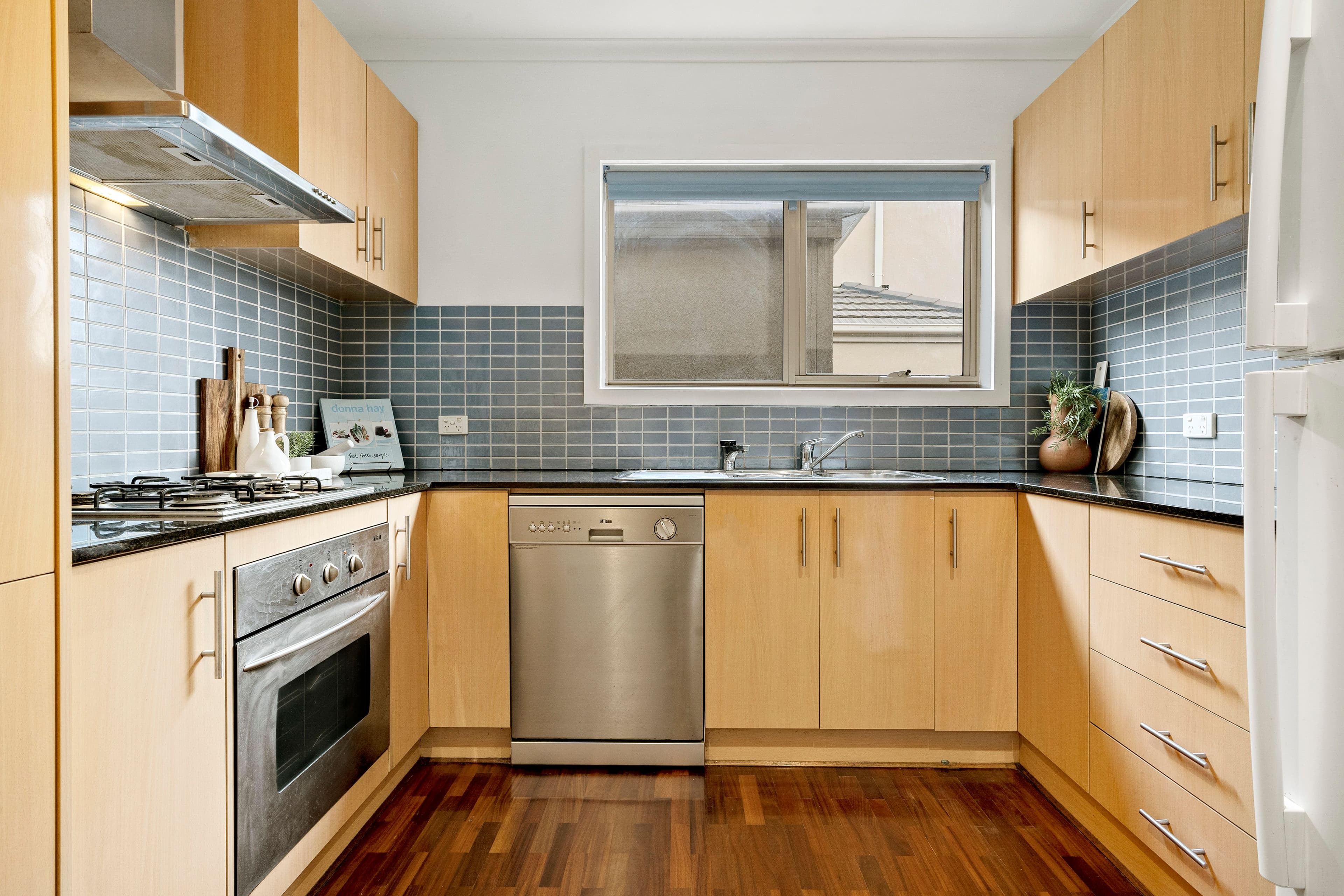 6 Glenora Street, Chadstone VIC 3148, Chadstone - Thumbnail 4