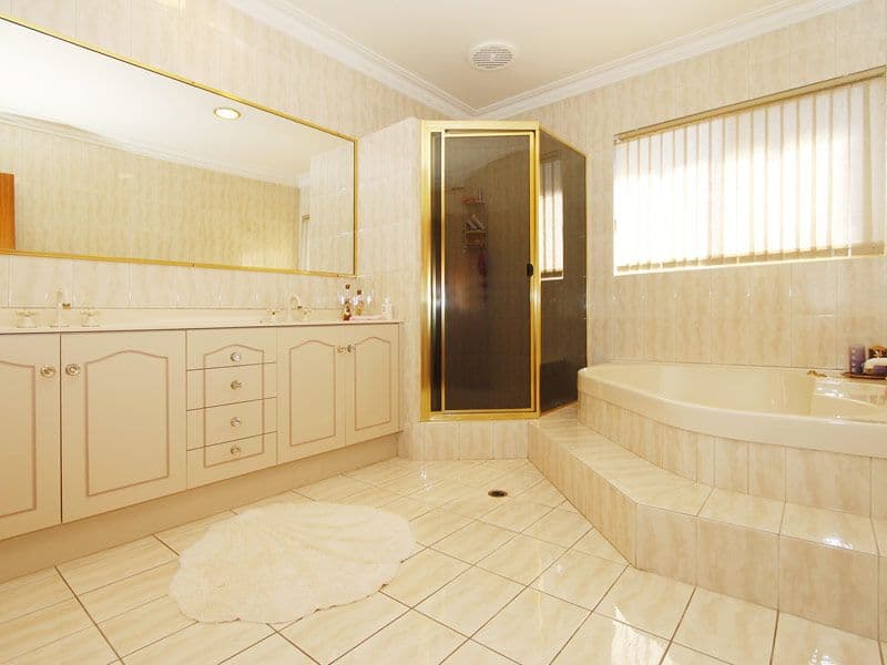 4 Hertha Road, INNALOO WA 6018, Innaloo - Thumbnail 3