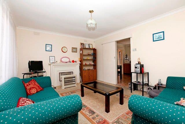 24 Kelsby Street, RESERVOIR VIC 3073, Reservoir - Thumbnail 2