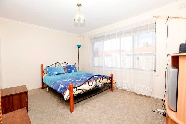 24 Kelsby Street, RESERVOIR VIC 3073, Reservoir - Thumbnail 4