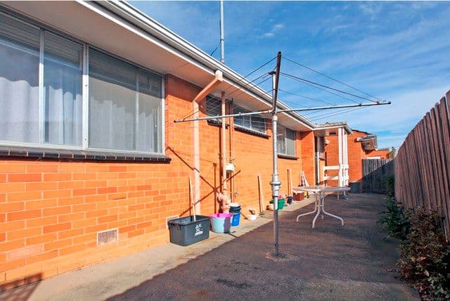 24 Kelsby Street, RESERVOIR VIC 3073, Reservoir - Thumbnail 6