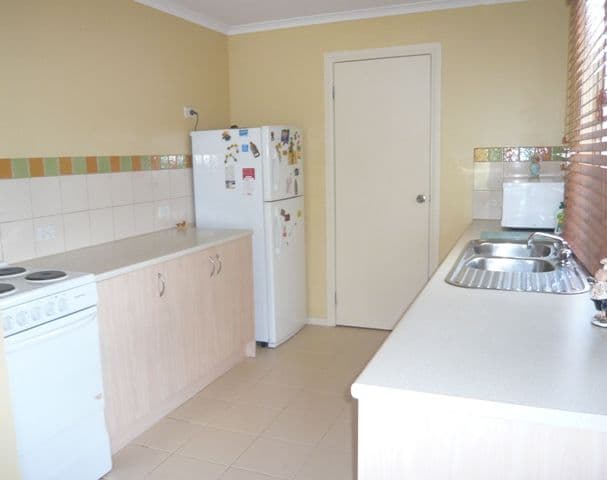 2 Moonlight Place, Capalaba, QLD, 4157, Capalaba - Thumbnail 2