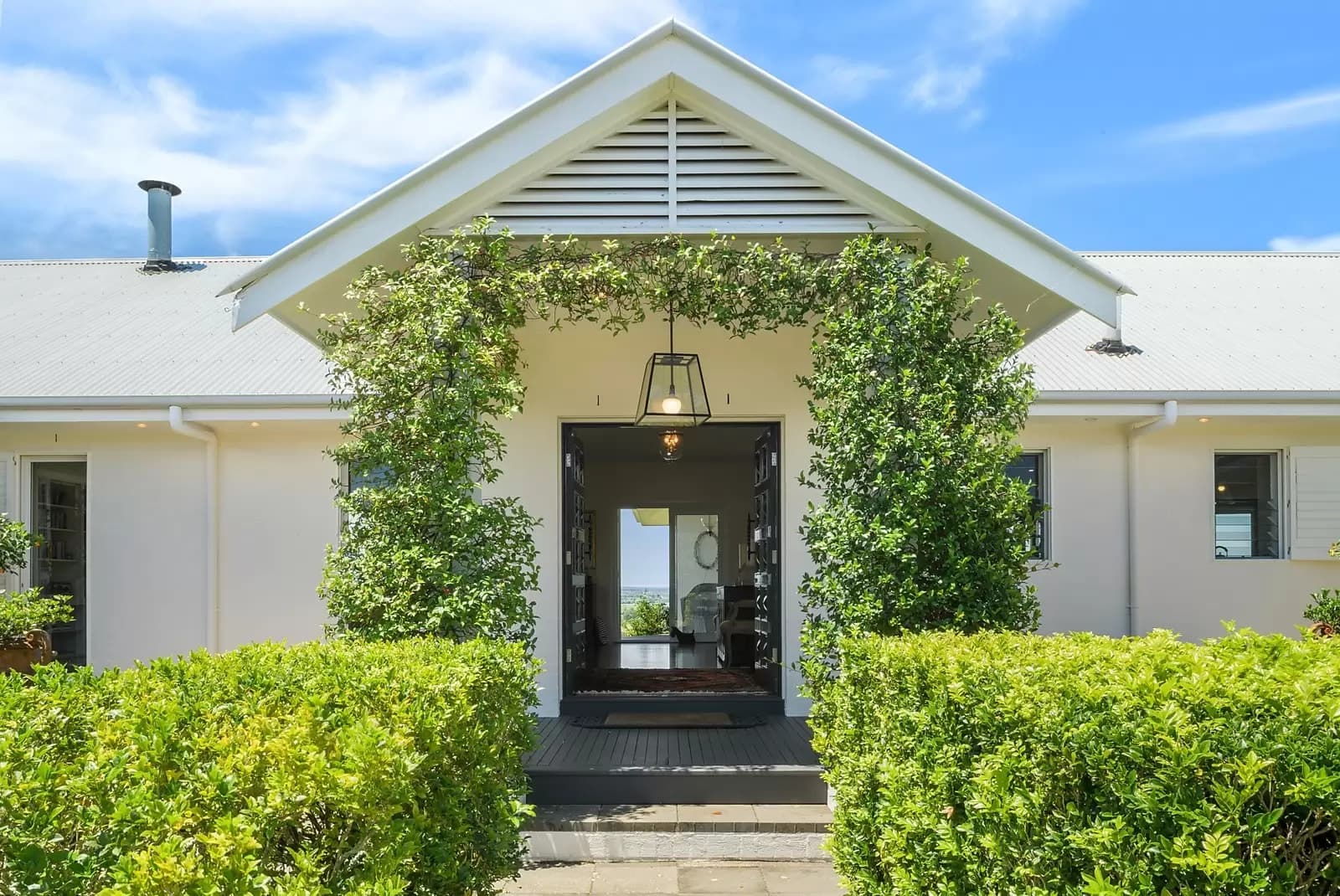 11 Galahad Crescent Castle Hill, Grafton - Thumbnail 3