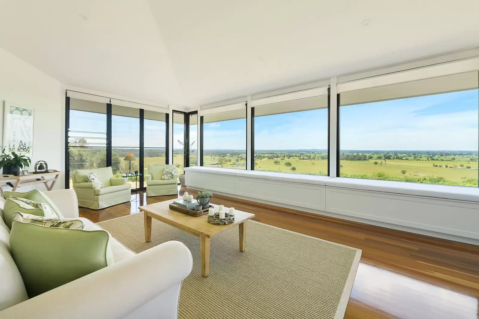 11 Galahad Crescent Castle Hill, Grafton - Thumbnail 4
