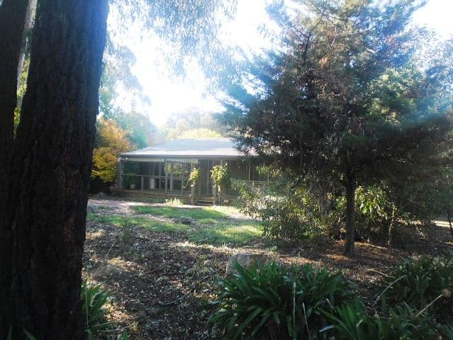 2 Thomas Street, HEATHCOTE VIC 3523, Heathcote - Thumbnail 4