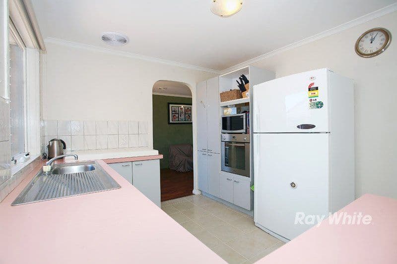 7 Woodbine Road, CRANBOURNE VIC 3977, Cranbourne North - Thumbnail 3
