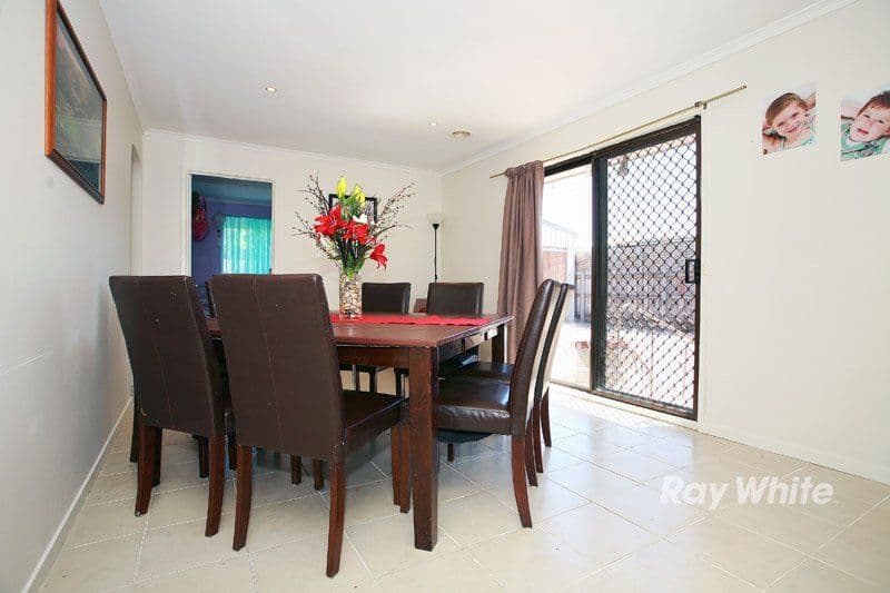 7 Woodbine Road, CRANBOURNE VIC 3977, Cranbourne North - Thumbnail 5