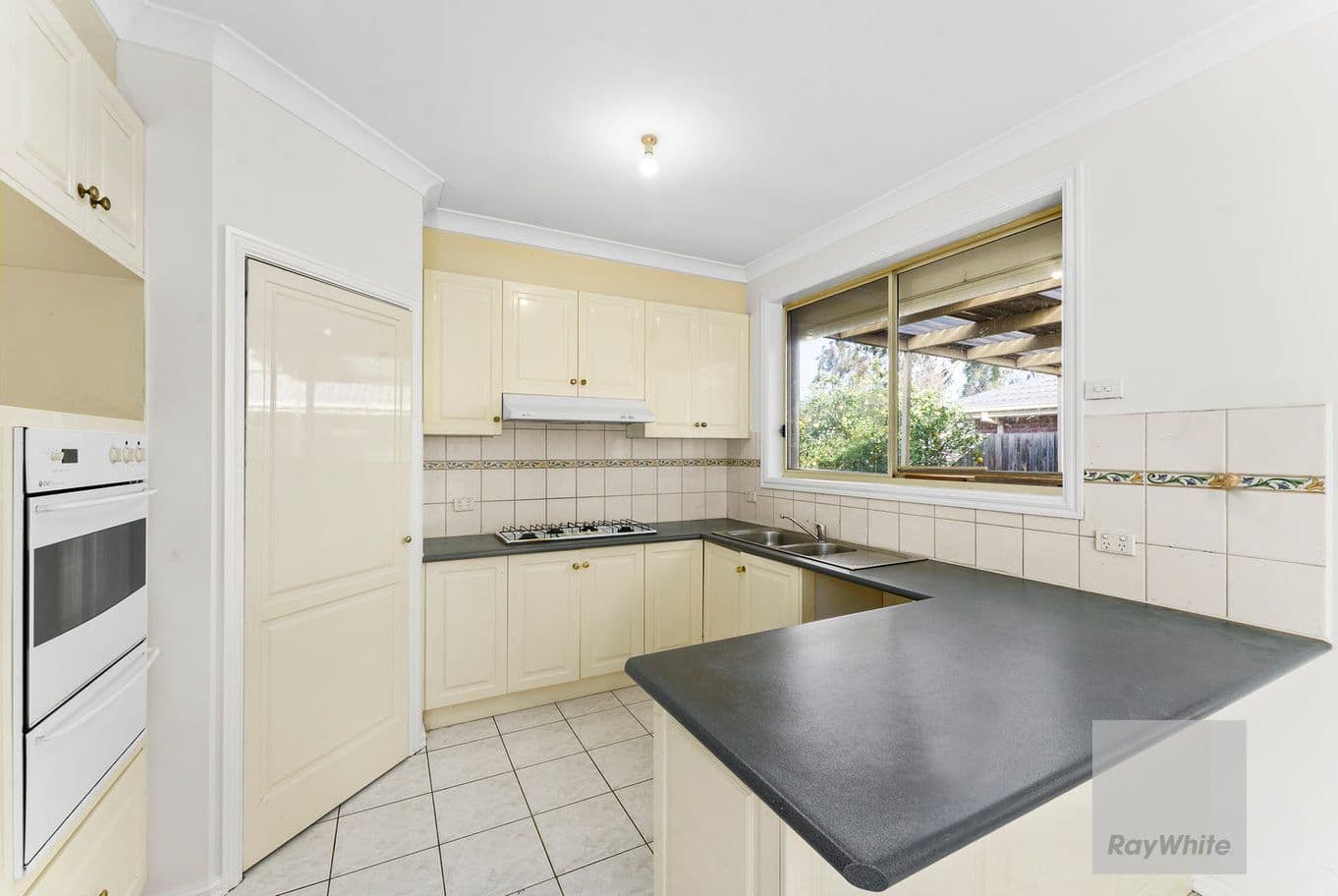 37 Gresham Way, Sunshine West VIC 3020, Sunshine West - Thumbnail 2