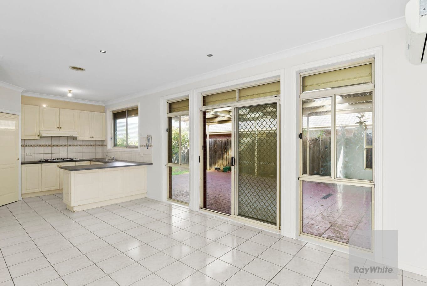 37 Gresham Way, Sunshine West VIC 3020, Sunshine West - Thumbnail 3
