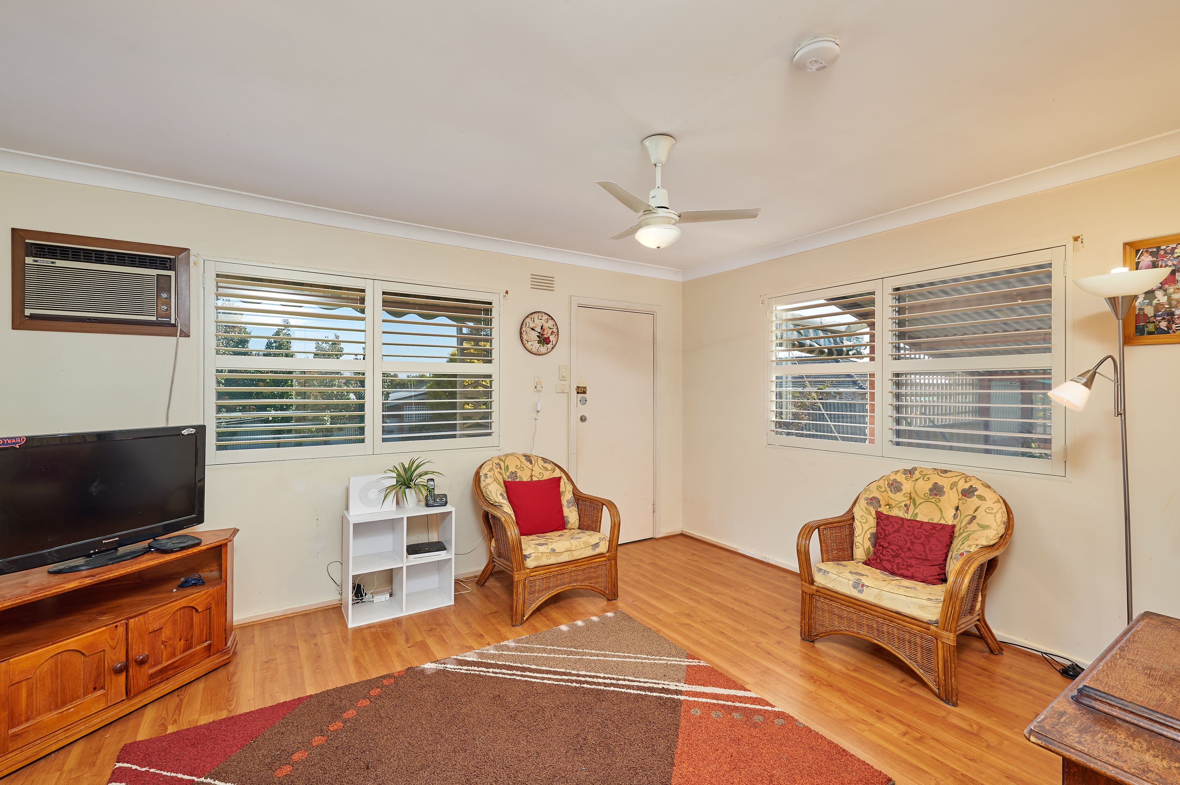 252 Bourke Street, Tolland - Thumbnail 2