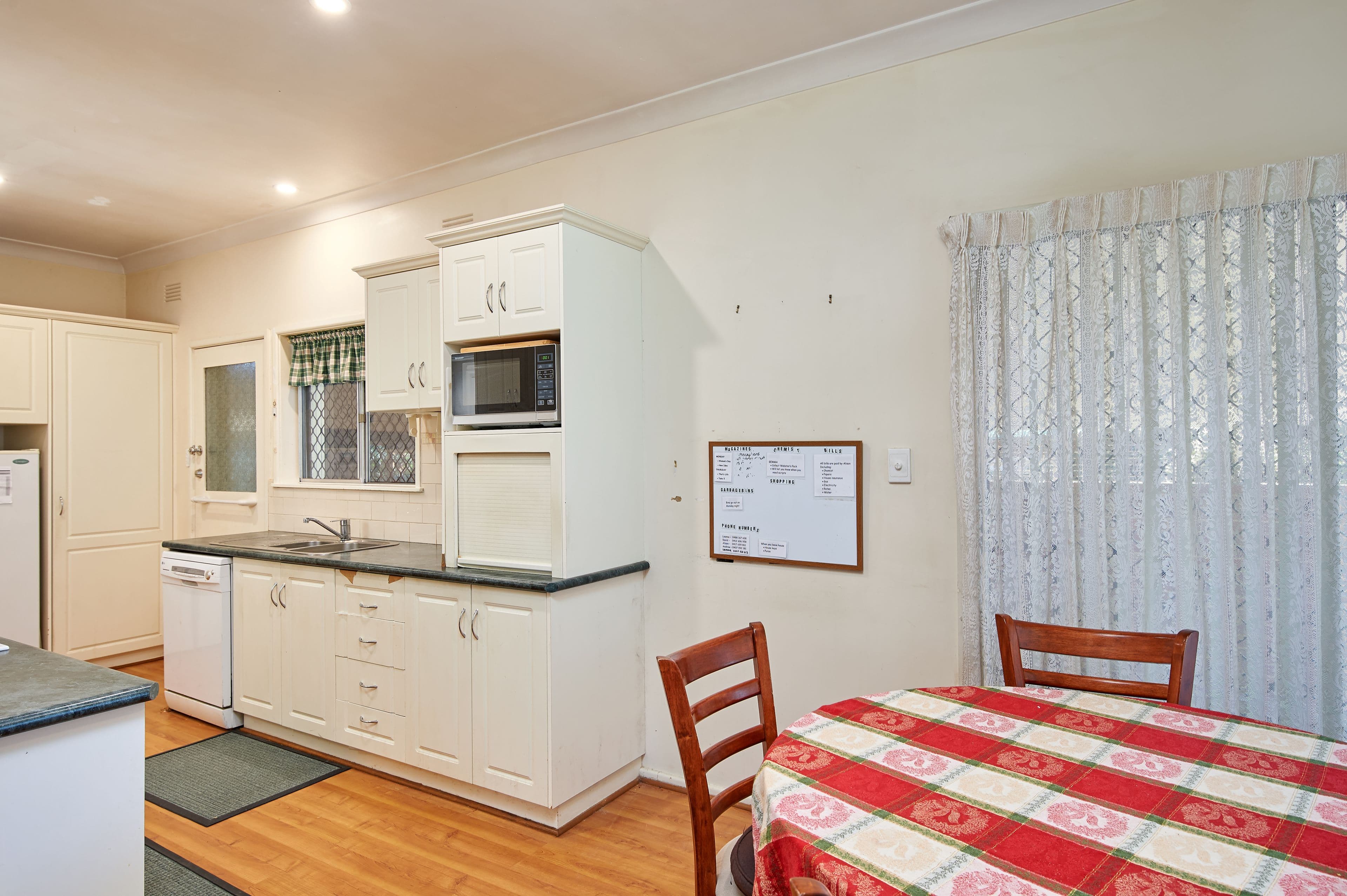 252 Bourke Street, Tolland - Thumbnail 5