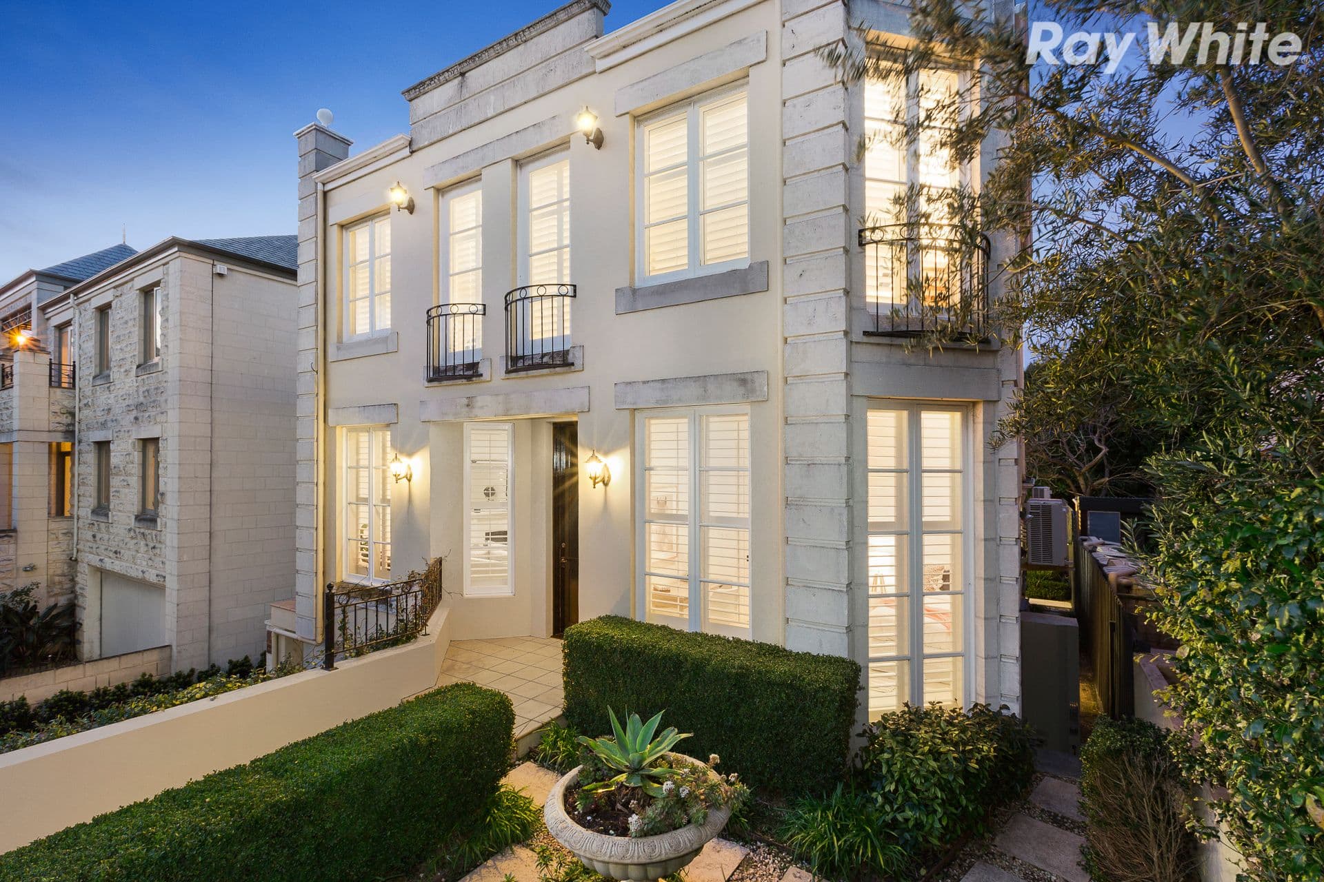 96A Beach Road, Sandringham VIC 3191, Sandringham - Thumbnail 2
