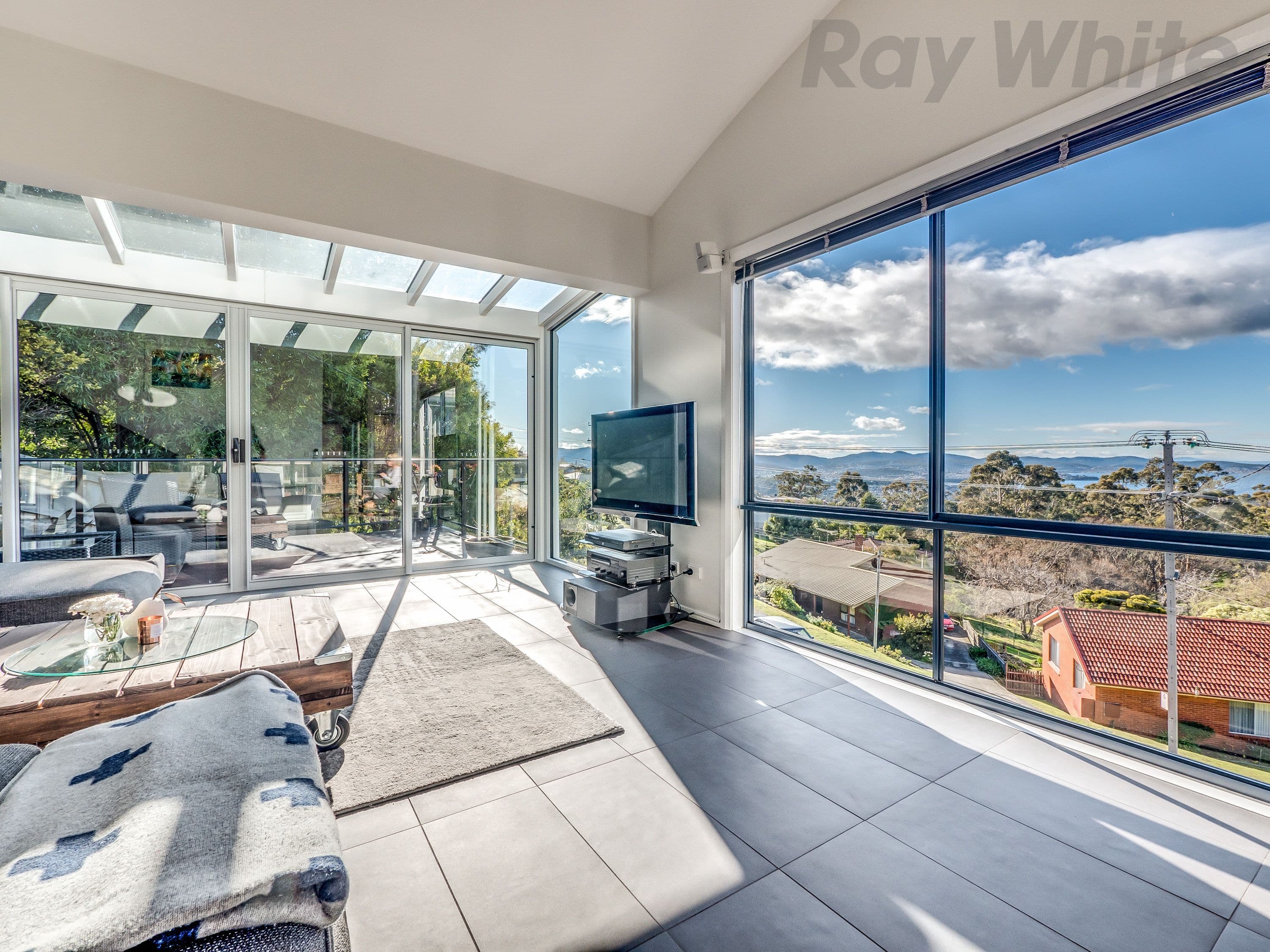 15 Clift Street, Mount Stuart TAS 7000, Mount Stuart - Thumbnail 2