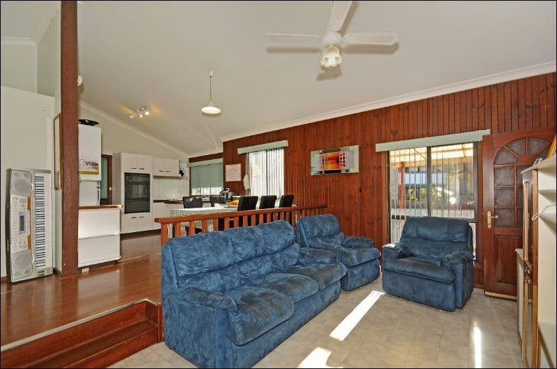 3 Amaroo Place, QUEANBEYAN NSW 2620, Queanbeyan - Thumbnail 2