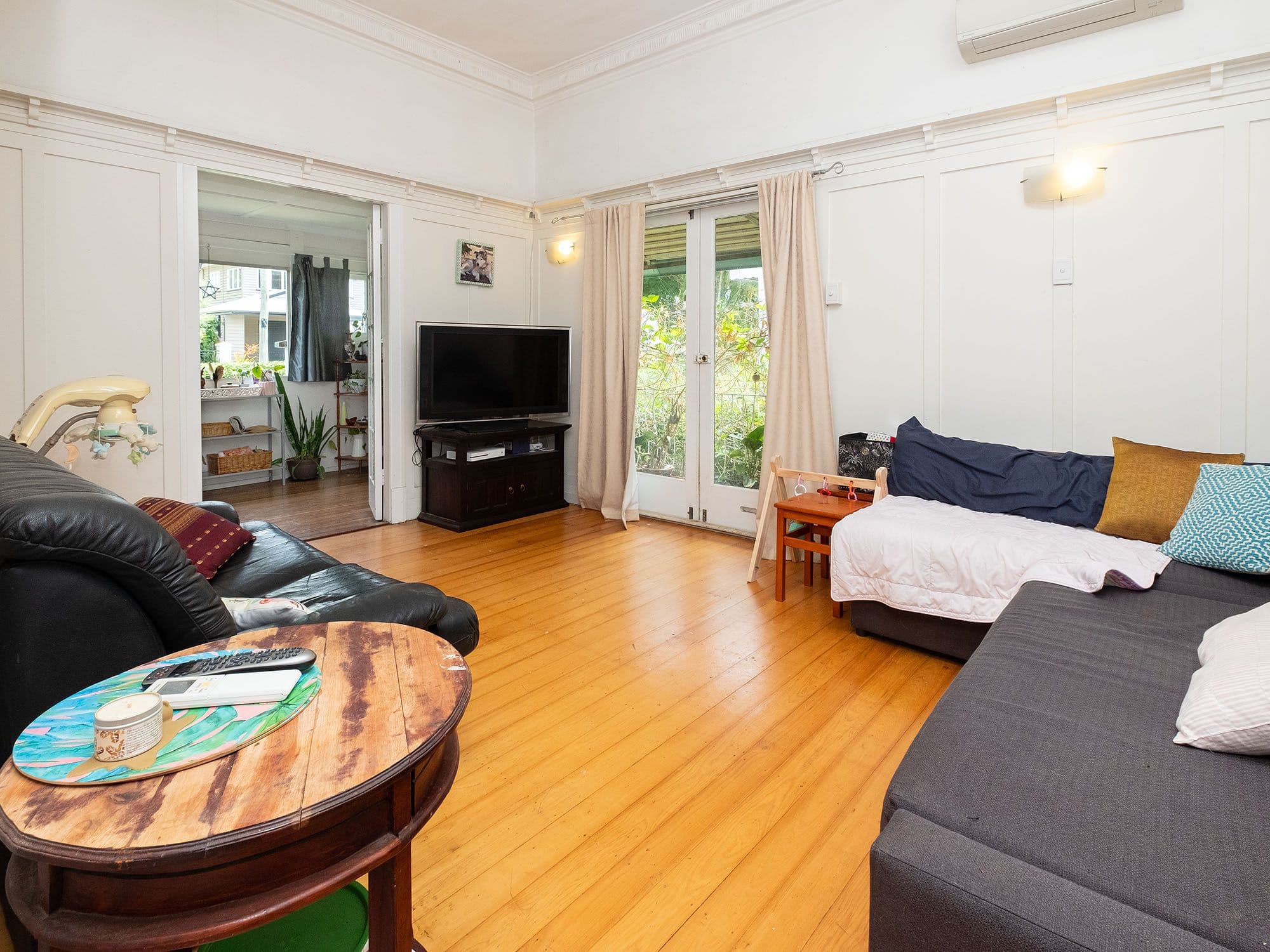 63 Victor Street, Holland Park QLD 4121, Holland Park - Thumbnail 3