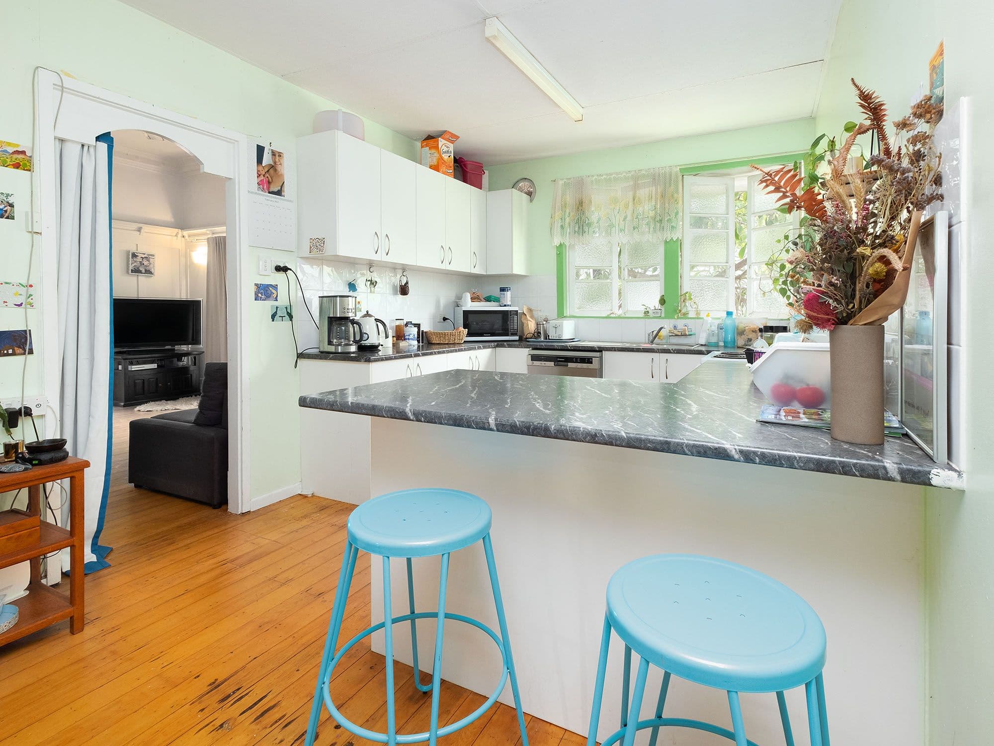 63 Victor Street, Holland Park QLD 4121, Holland Park - Thumbnail 5