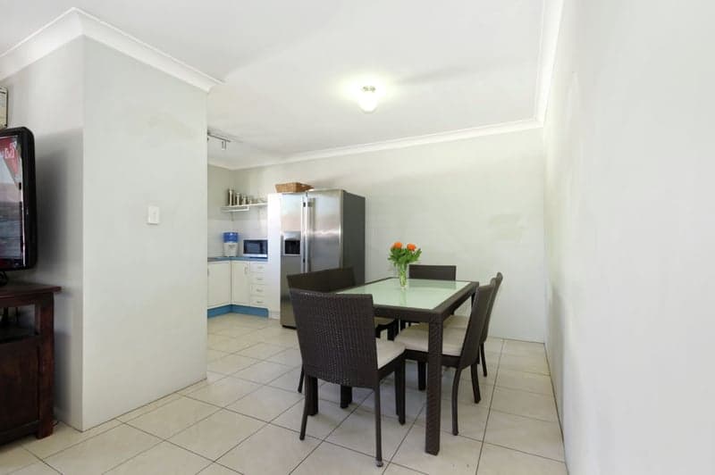 17 Logan Street, Greenslopes - Thumbnail 2