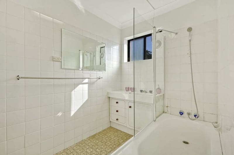 17 Logan Street, Greenslopes - Thumbnail 5