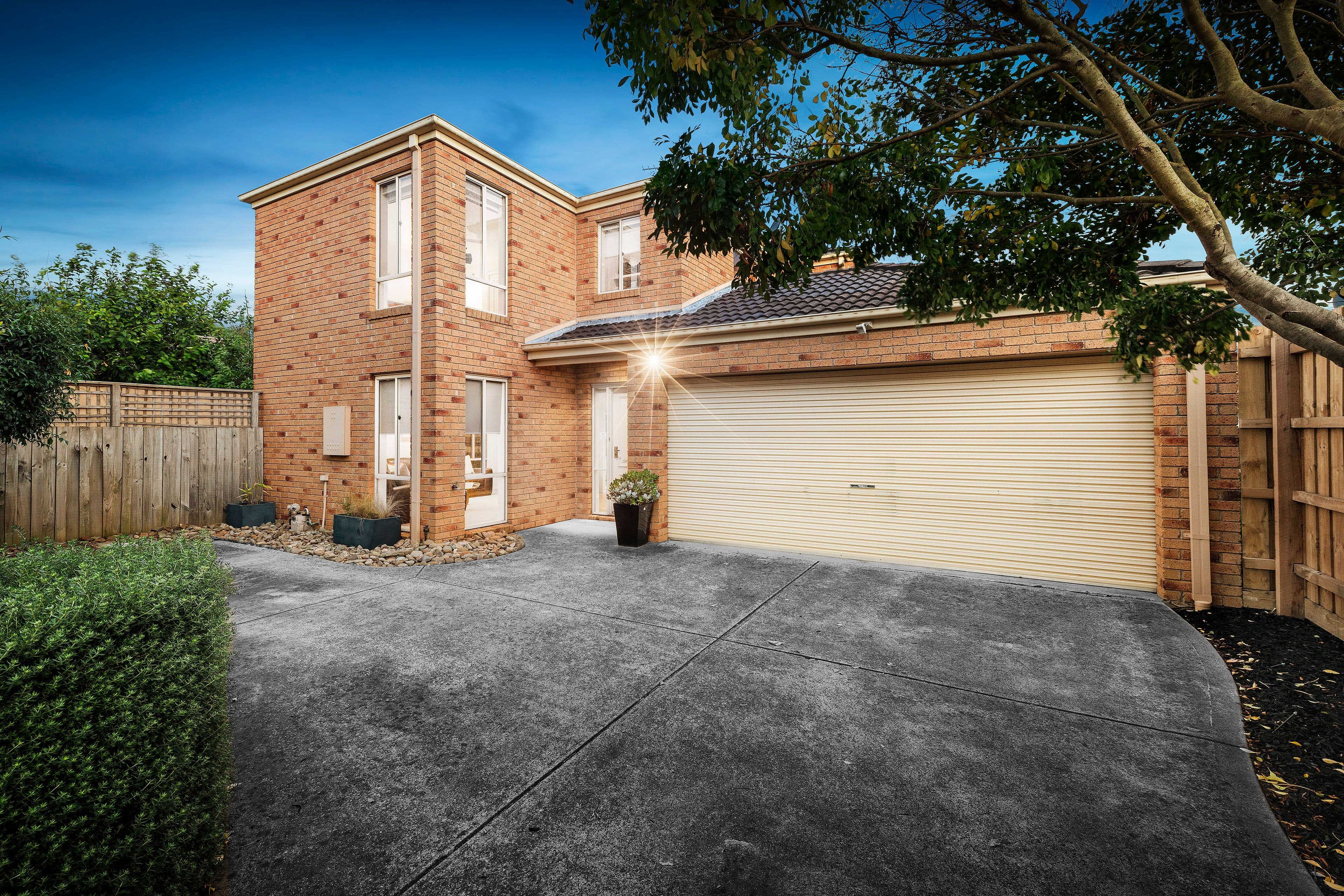 11 Helena Court, Rowville VIC 3178, Rowville - Thumbnail 2