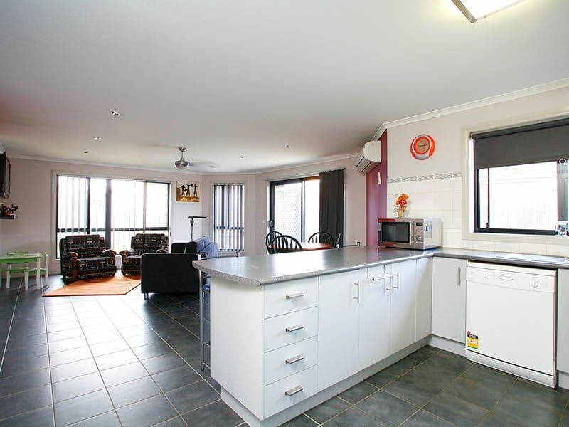 5  The Pippin, WHITTLESEA VIC 3757, Whittlesea - Thumbnail 2