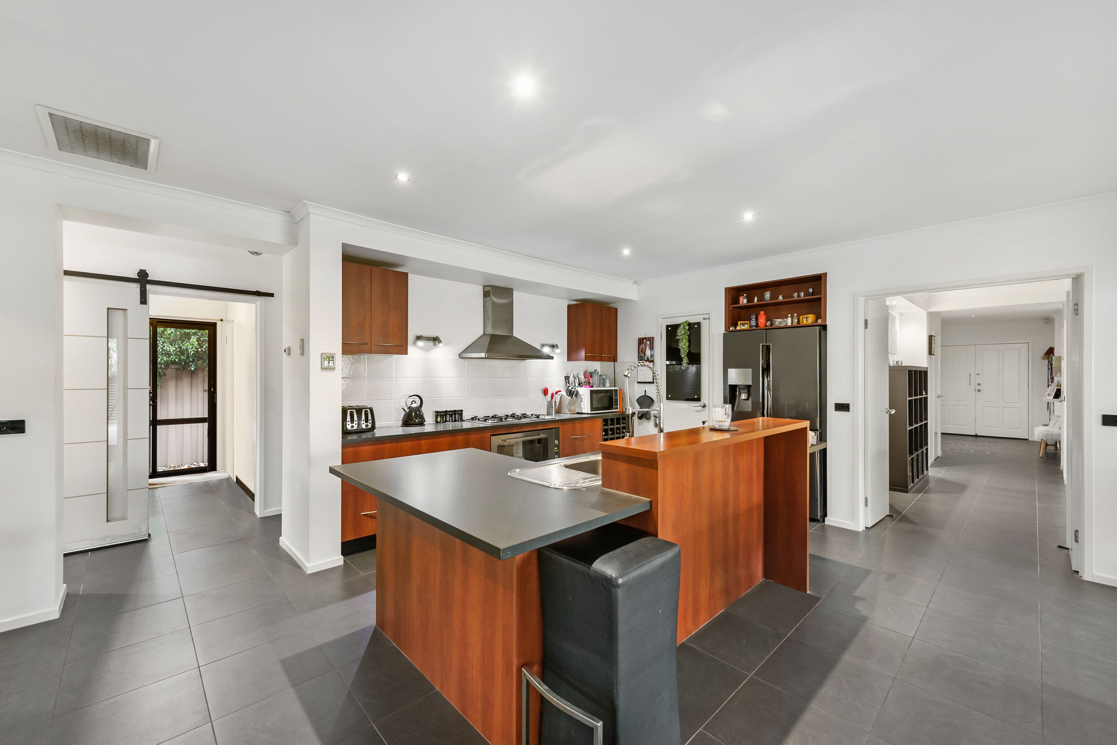 68 Barringo Way, Caroline Springs VIC 3023, Caroline Springs - Thumbnail 3
