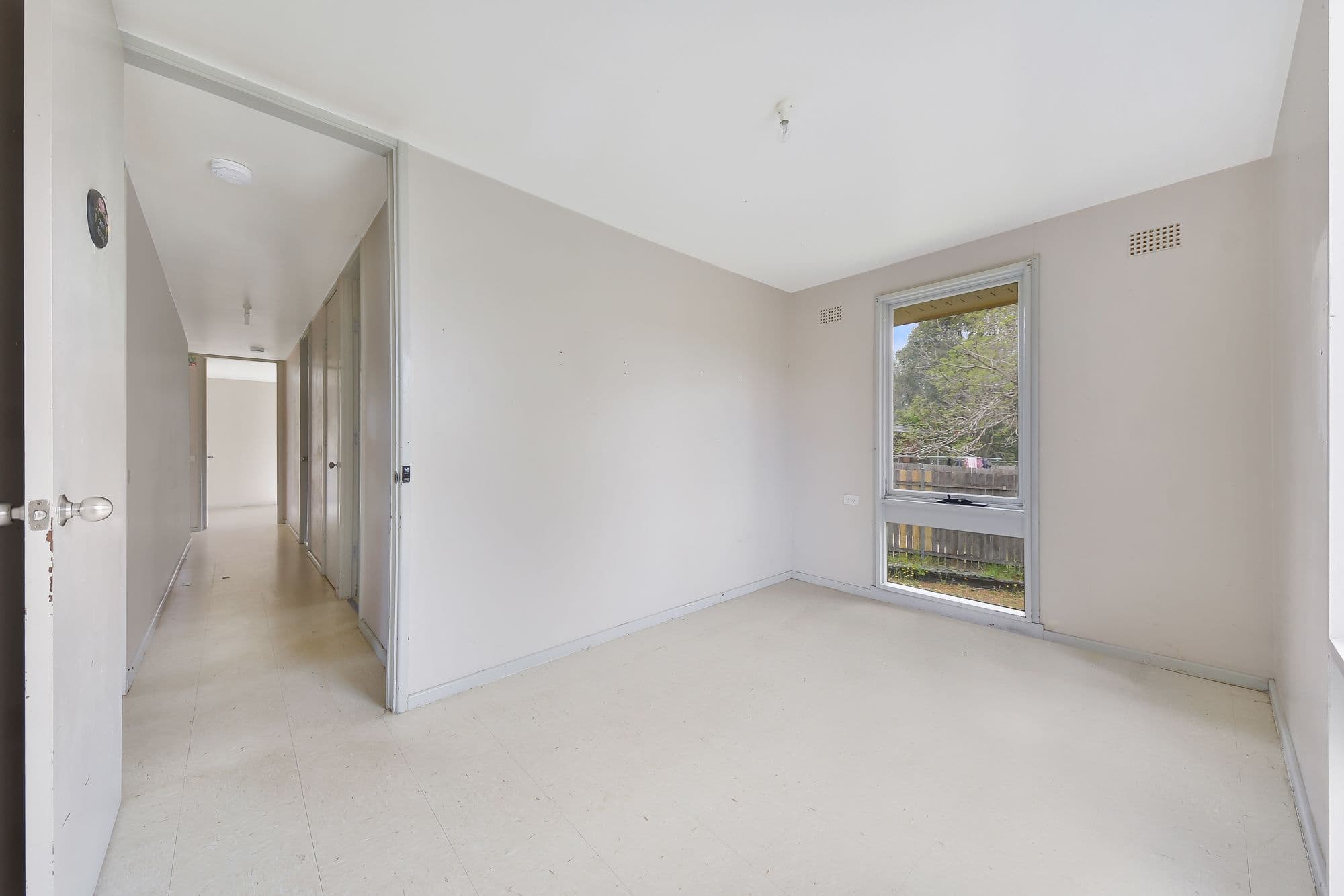 11 Haddon Rig Place, Airds - Thumbnail 5
