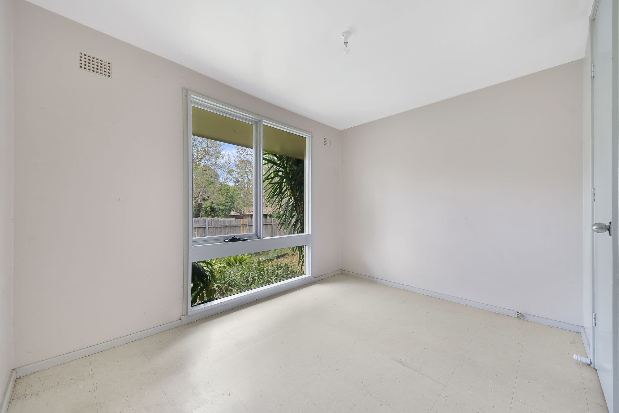 11 Haddon Rig Place, Airds - Thumbnail 7