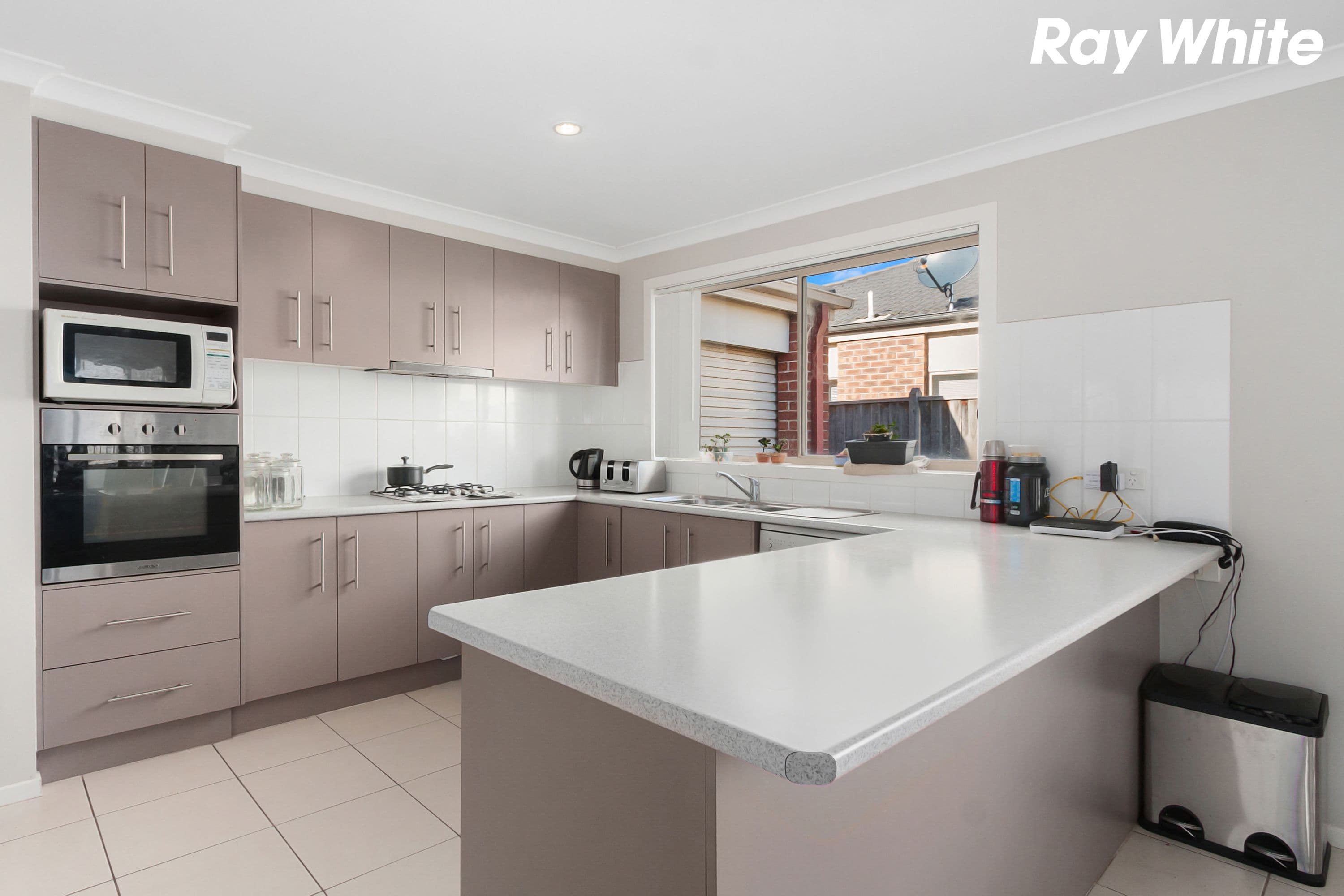 8 Ramel Way, Pakenham VIC 3810, Pakenham - Thumbnail 2