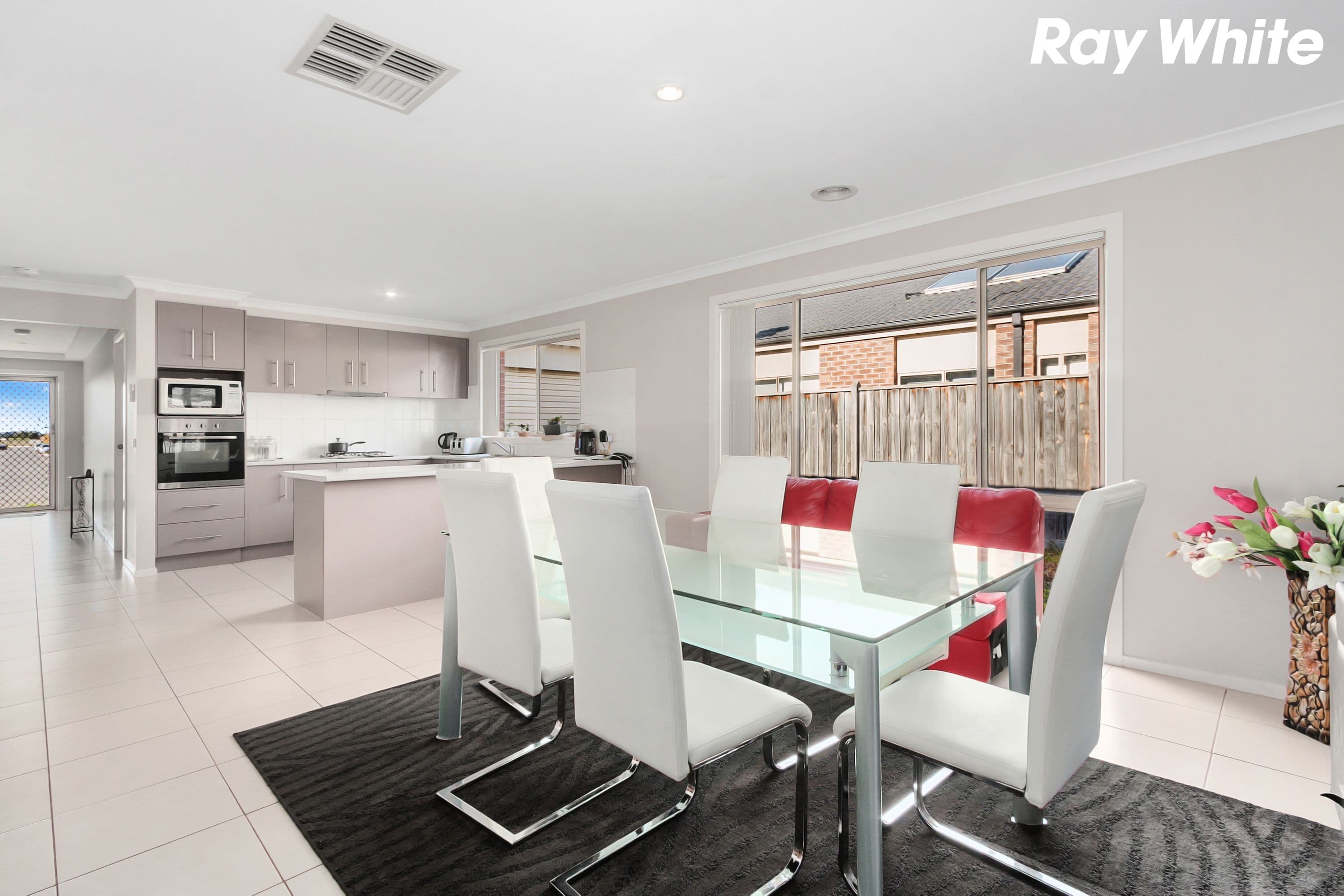 8 Ramel Way, Pakenham VIC 3810, Pakenham - Thumbnail 3