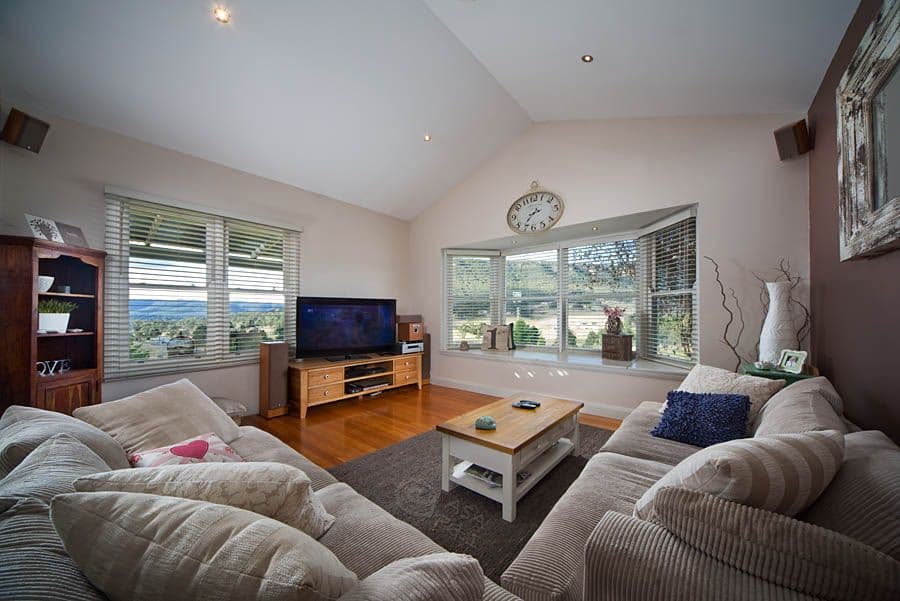 13 Dicker Drive, Little Hartley - Thumbnail 4