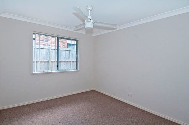 7 Highfields Court, LOGANLEA QLD 4131, Loganlea - Thumbnail 3
